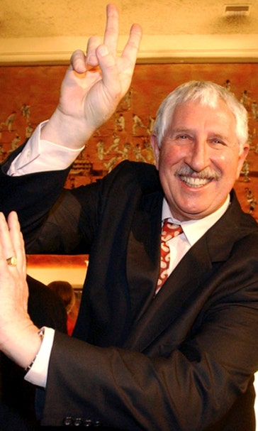 Former Australia cricketer Max Walker dead at 68